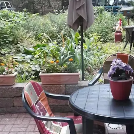 Bis 7 Peesonen Bei Hamburg *